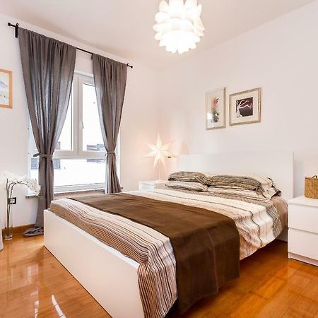 City Stylish Apartment Пула Экстерьер фото