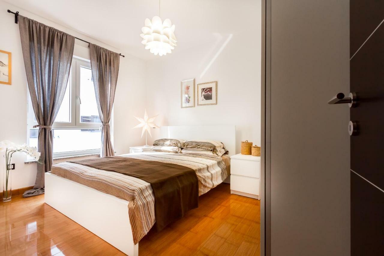 City Stylish Apartment Пула Экстерьер фото