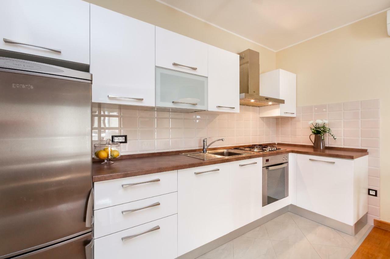 City Stylish Apartment Пула Экстерьер фото